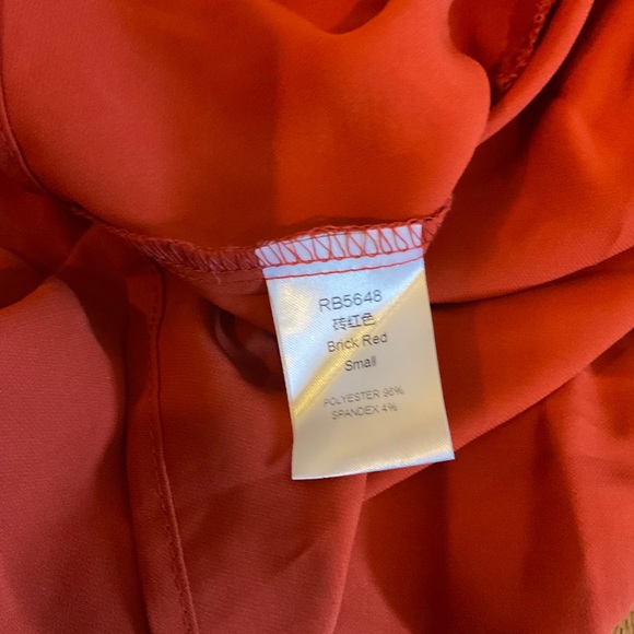 Rust ruffle romper - Picture 4 of 5